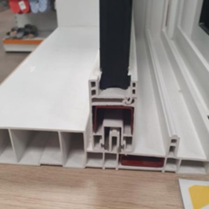 내부형 강철보강재